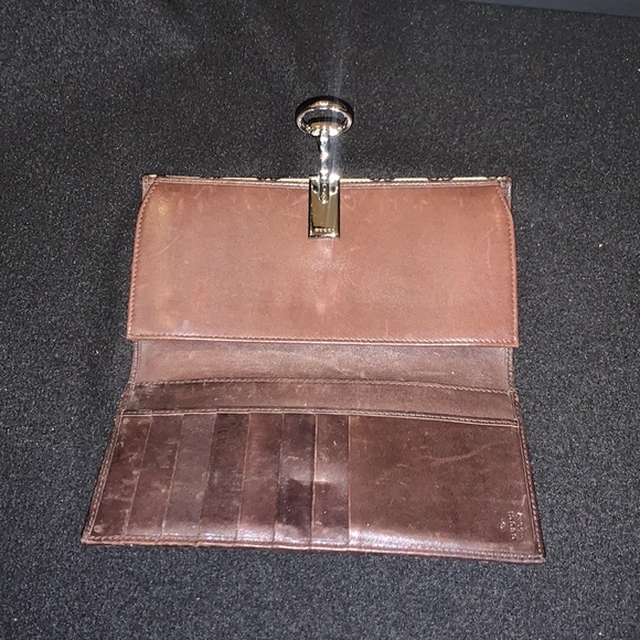 Authentic Gucci Print Wallet with Multiple Compartments (Comes with Box) - Picture 4 of 4